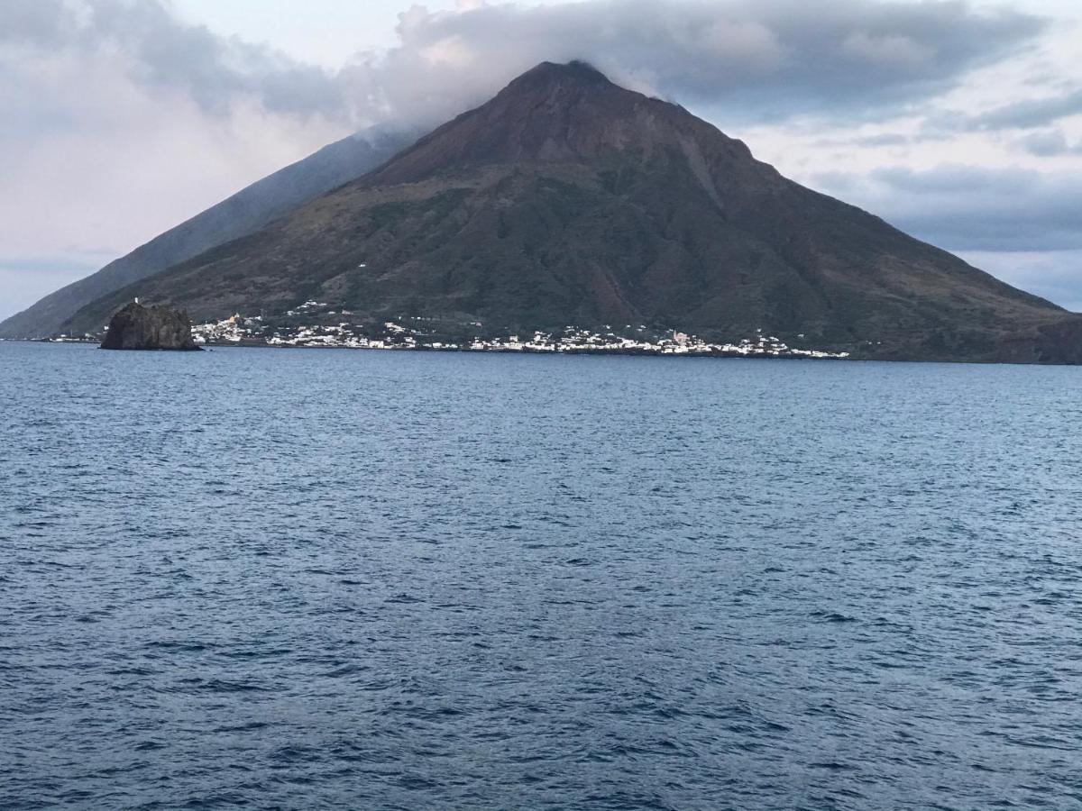 Villa A' Riggiola Stromboli Exterior foto